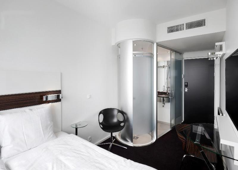 Wakeup - Aarhus Hotel Room photo