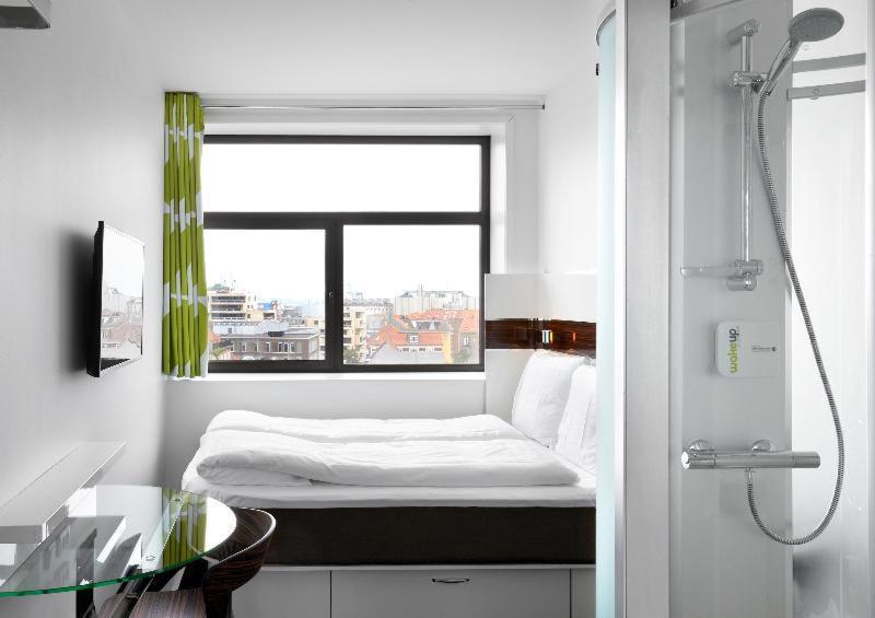 Wakeup - Aarhus Hotel Room photo