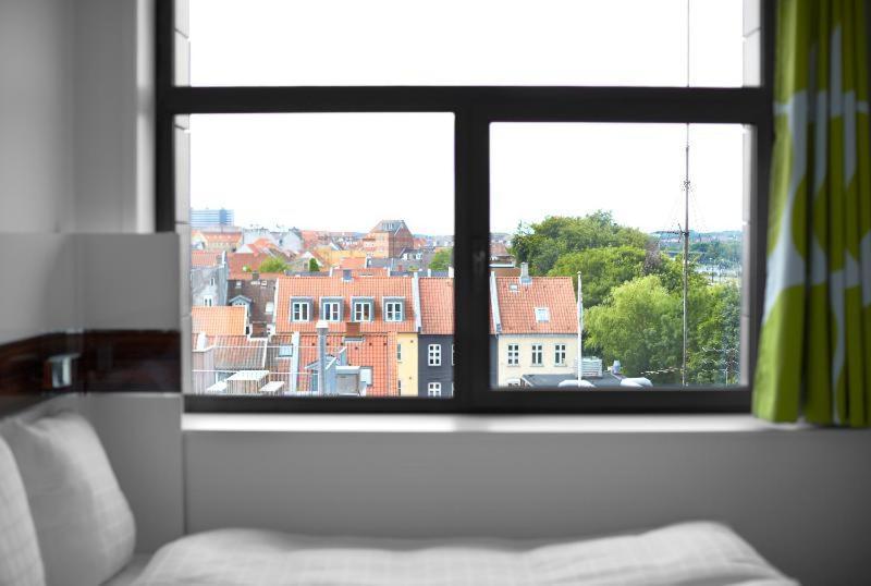 Wakeup - Aarhus Hotel Room photo